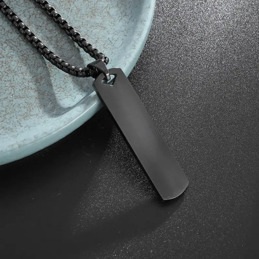 Collar con Dije Rectangular Geométrico