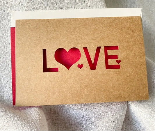 Tarjeta con Palabra Love